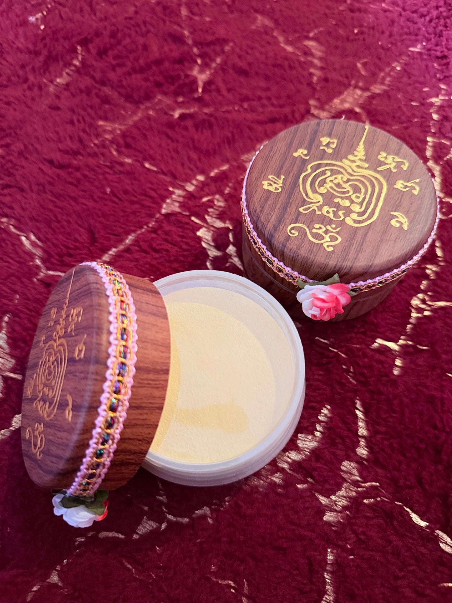 Soulbound Beauty Powder 👑✨