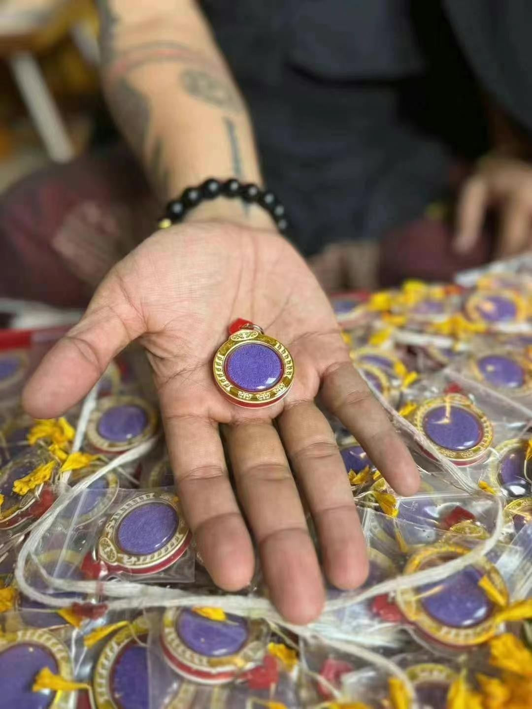 🌟 Ten Stars Amulet – Balance, Protection & Universal Harmony 🌟