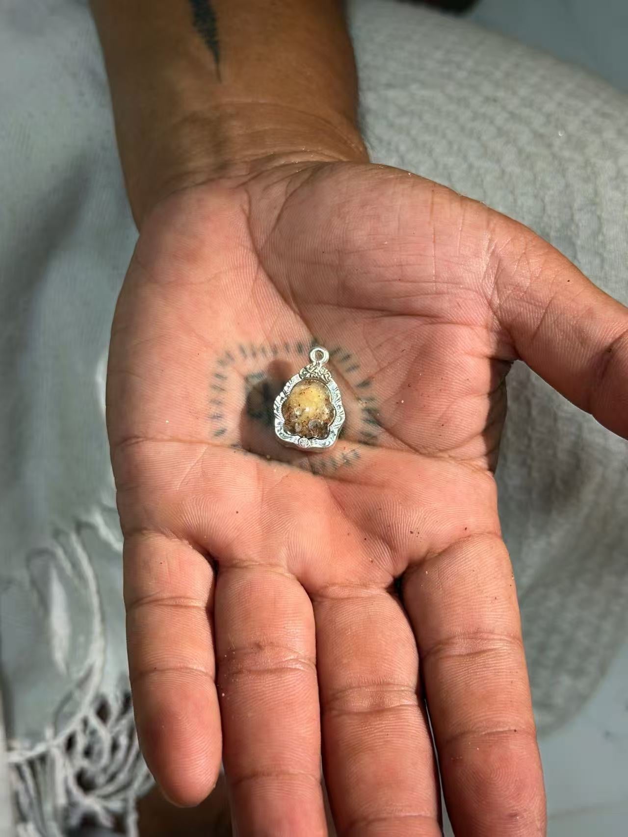 Alpha Wealth Amulet