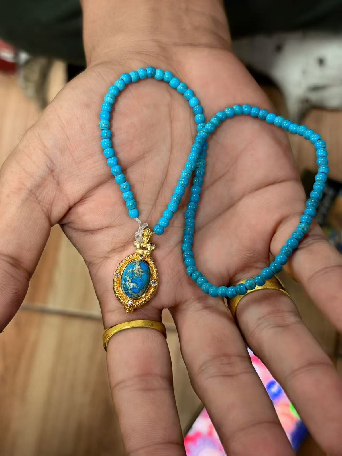 Sovereign Supreme Crown Balm + Necklace (PO)