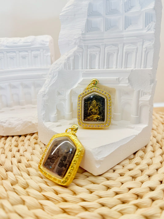 Ruesi Nok Kae - The Real Deal