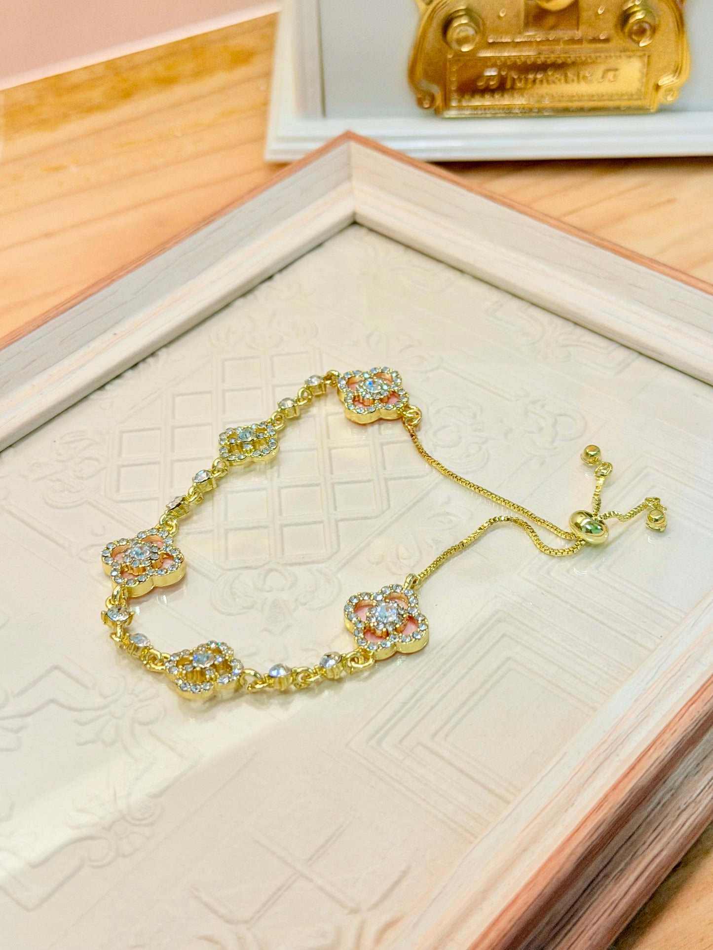 🍀 Soulbound Prosperity Bracelet