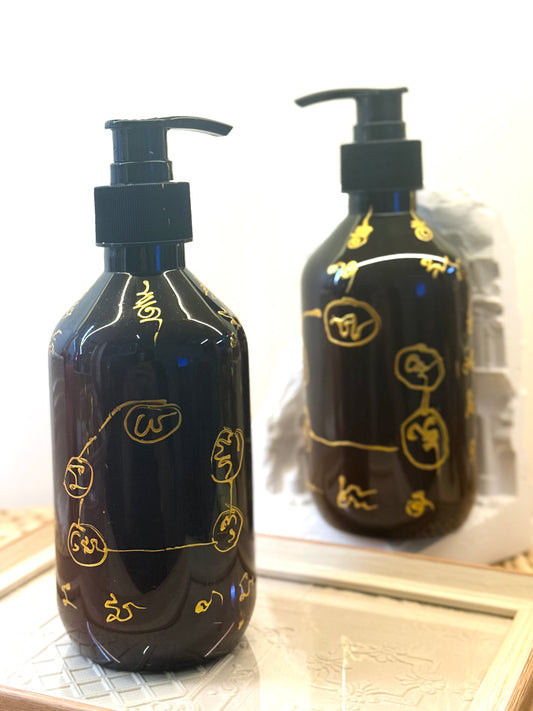 Moonlit Allure Bath Essence