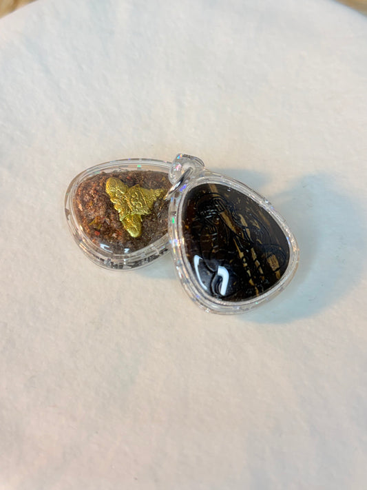 Rahu One-Eyed Coconut Amulet (Maha Lerp Pidta)